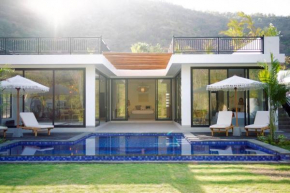 Private Villa with Garden & Swimming Pool